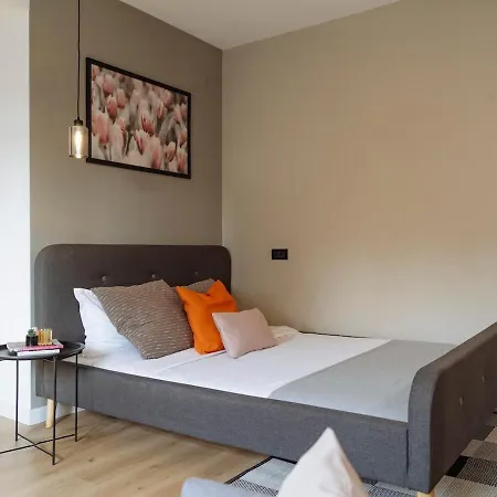 Apartment Aura - Old Town *